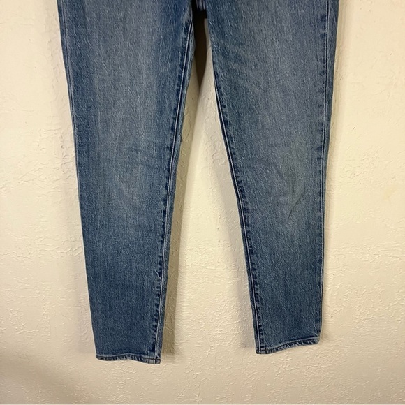 Madewell The Perfect Vintage Jean in Belbury Wash Tencel Denim Edition - Picture 6 of 11